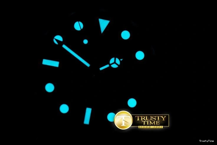 0120 ROLYM093B – Comfortable 1063